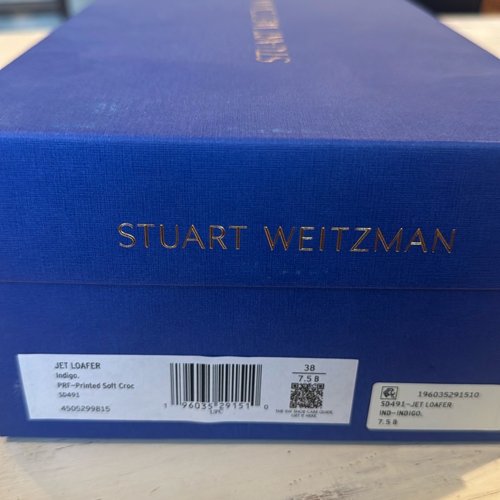 Stuart Weitzmanan jet loafers